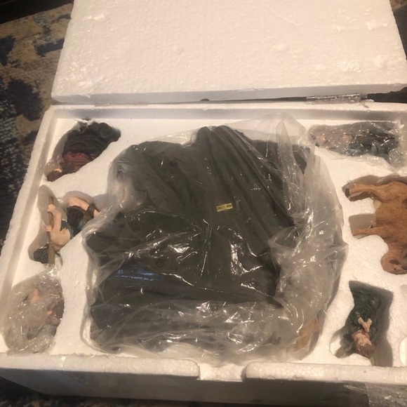 House of Lloyd Christmas Around the World The Presepio Nativity Scene (read) - Picture 7 of 7